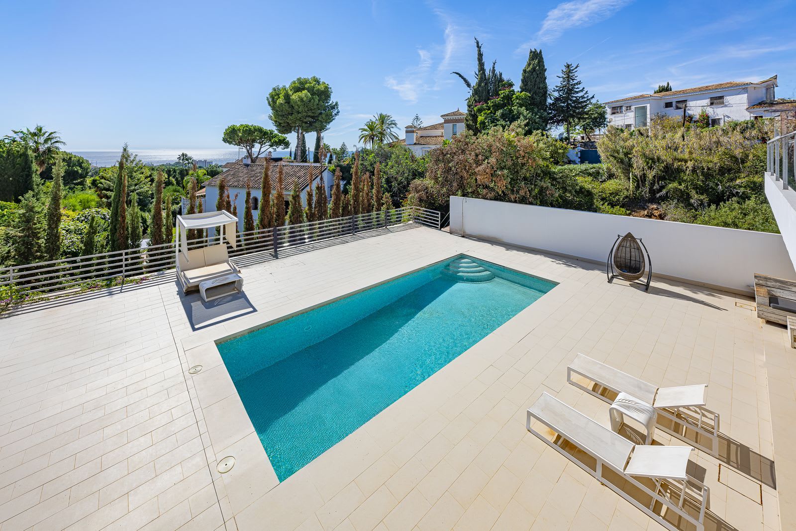 Frittliggende villa til salgs i El Rosario, Bilde 3