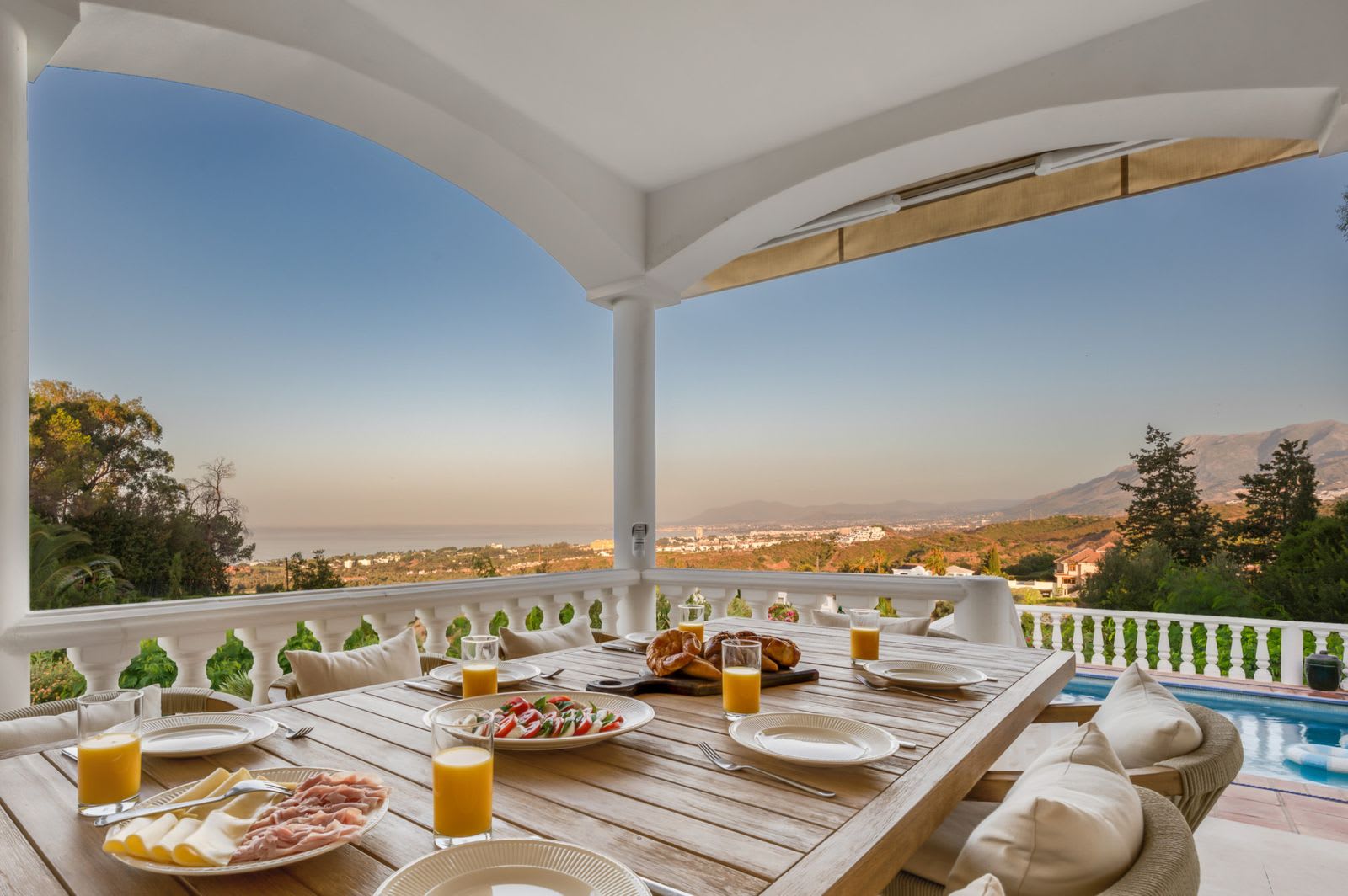 Frittliggende villa til salgs i El Rosario, Bilde 3