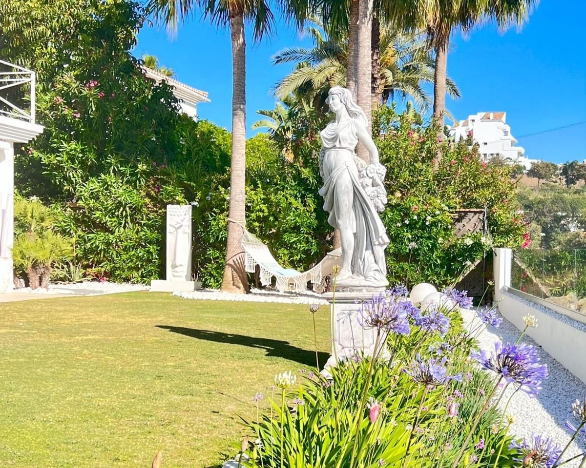Frittliggende villa til salgs i Riviera del Sol, Bilde 3