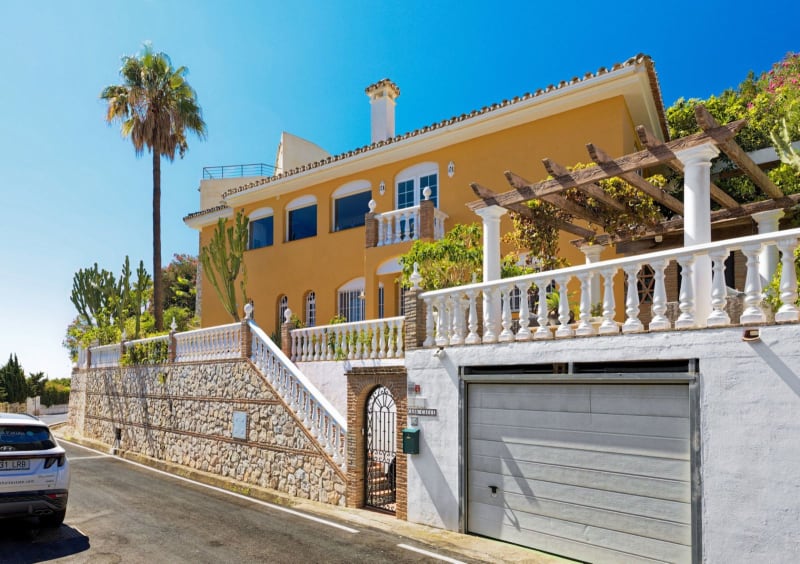 Frittliggende villa til salgs i Torremuelle