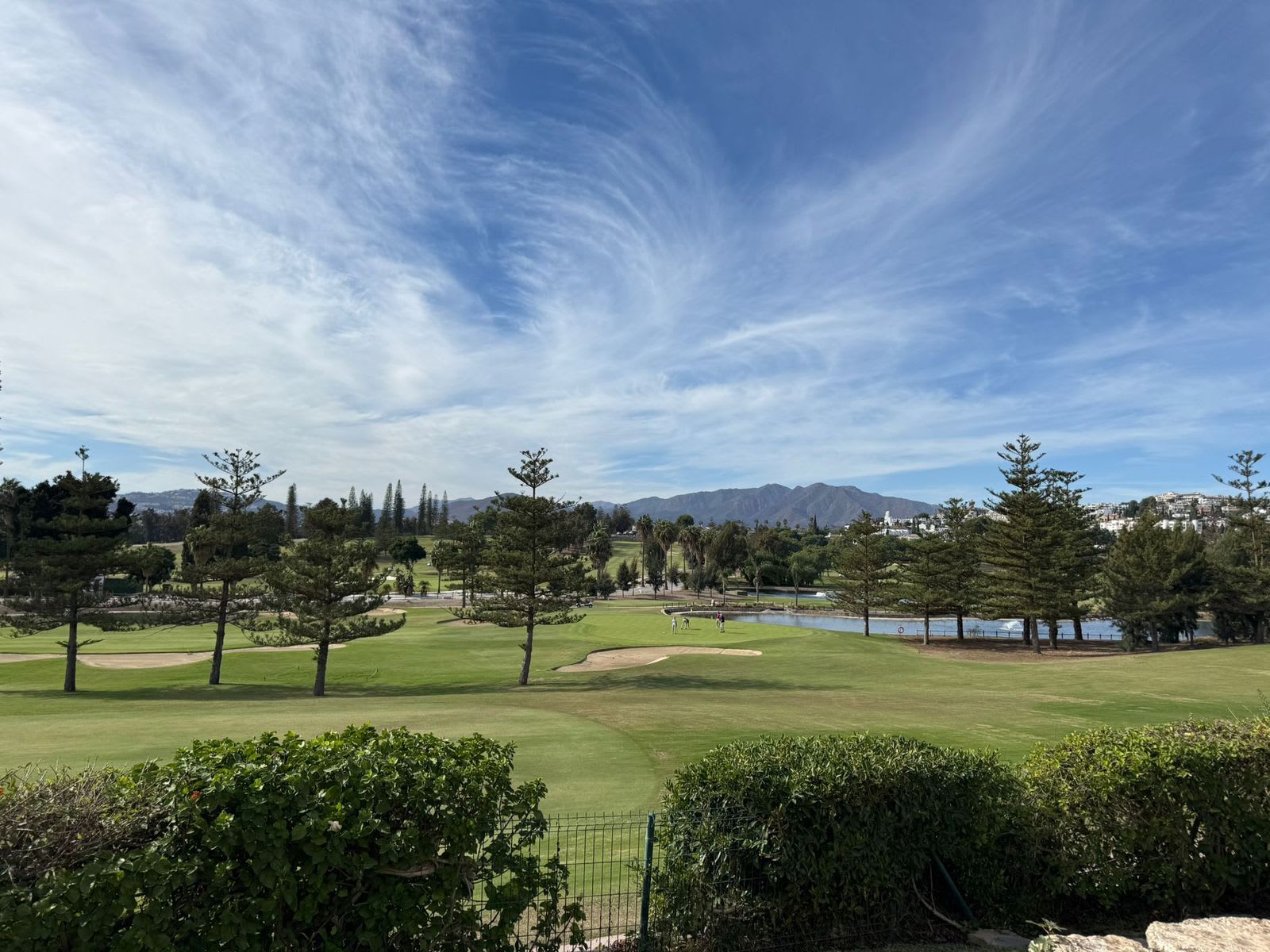 Leilighet midt i bygget til salgs i Mijas Golf, Bilde 2