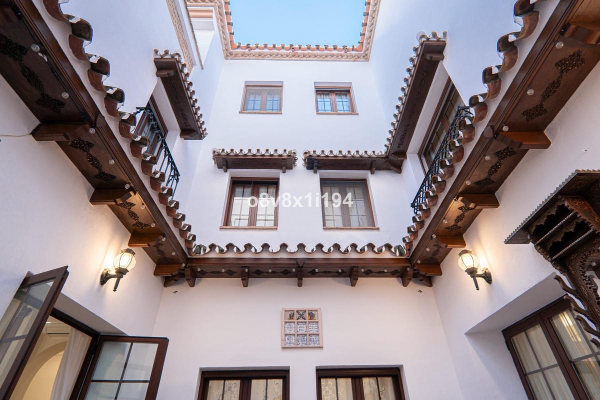 Frittliggende villa til salgs i Fuengirola, Bilde 2