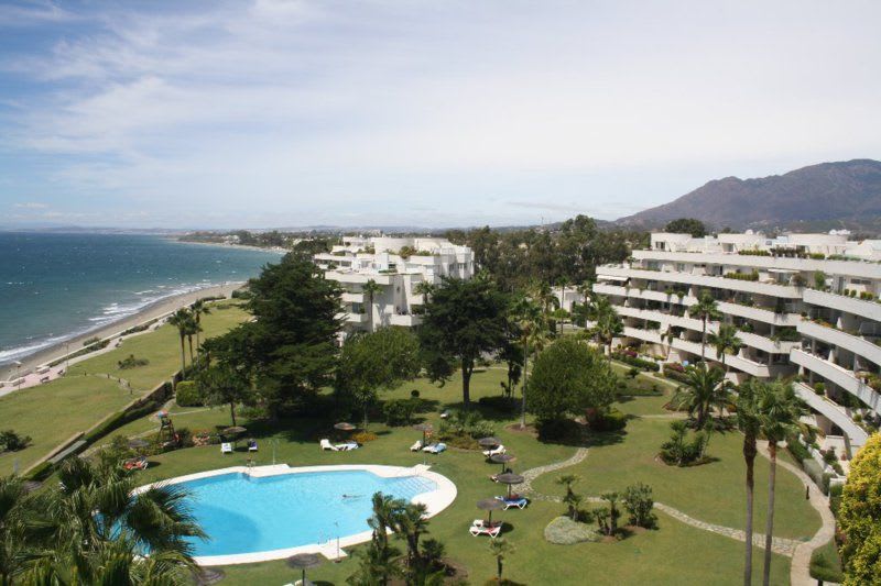 Villa til salgs i Estepona, Bilde 2