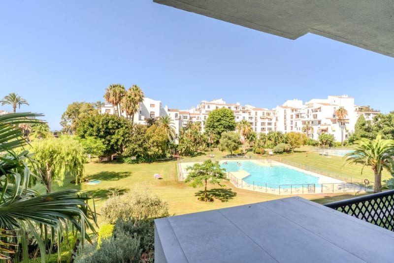 Lägenhet till salu i Puerto Banús