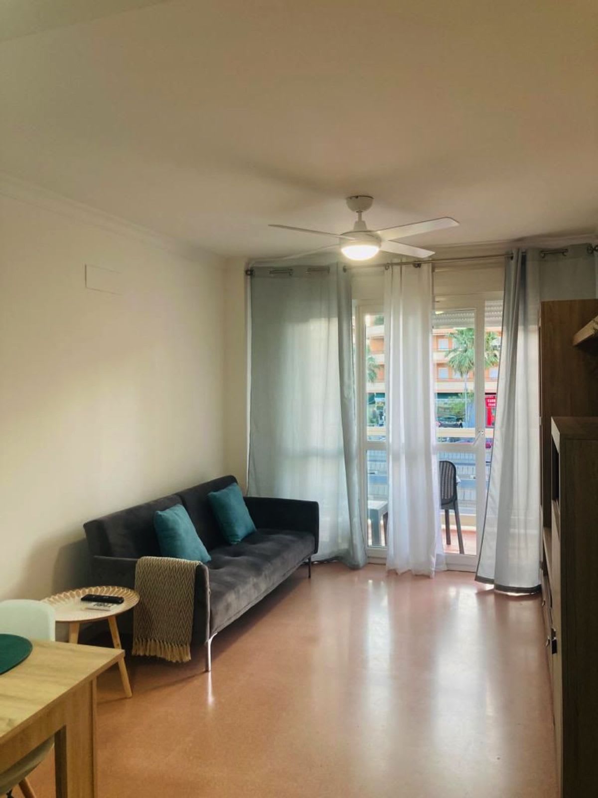 Leilighet midt i bygget til salgs i San Luis de Sabinillas, Bilde 3