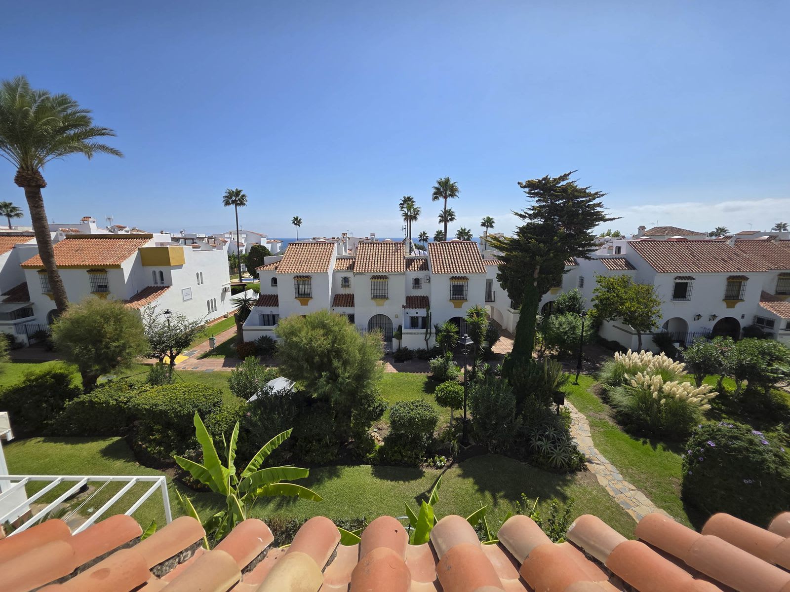 Rekkehus til salgs i Casares Playa, Bilde 2