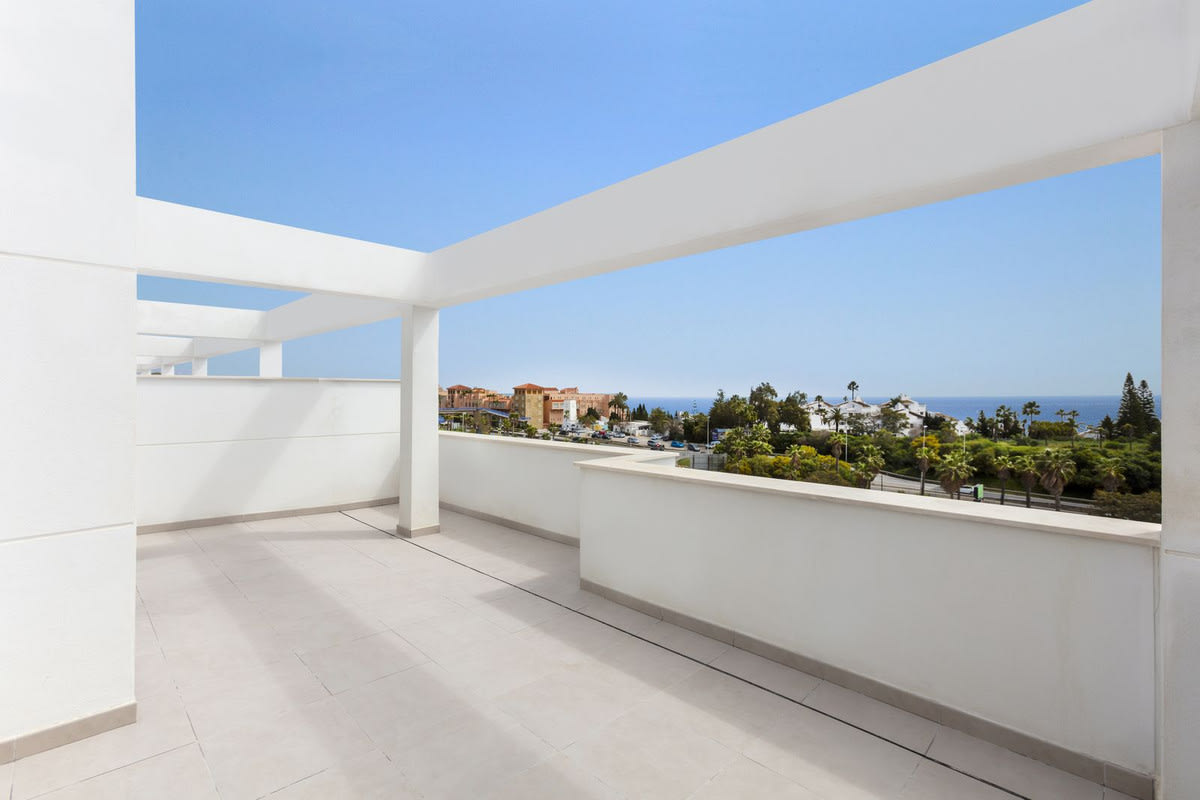 Toppleilighet til salgs i Estepona, Bilde 2
