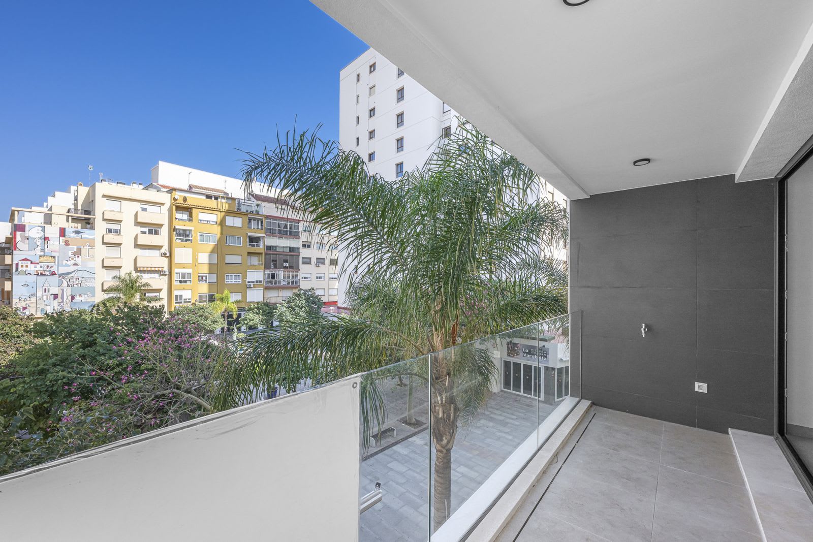 Leilighet til salgs i Estepona, Bilde 2