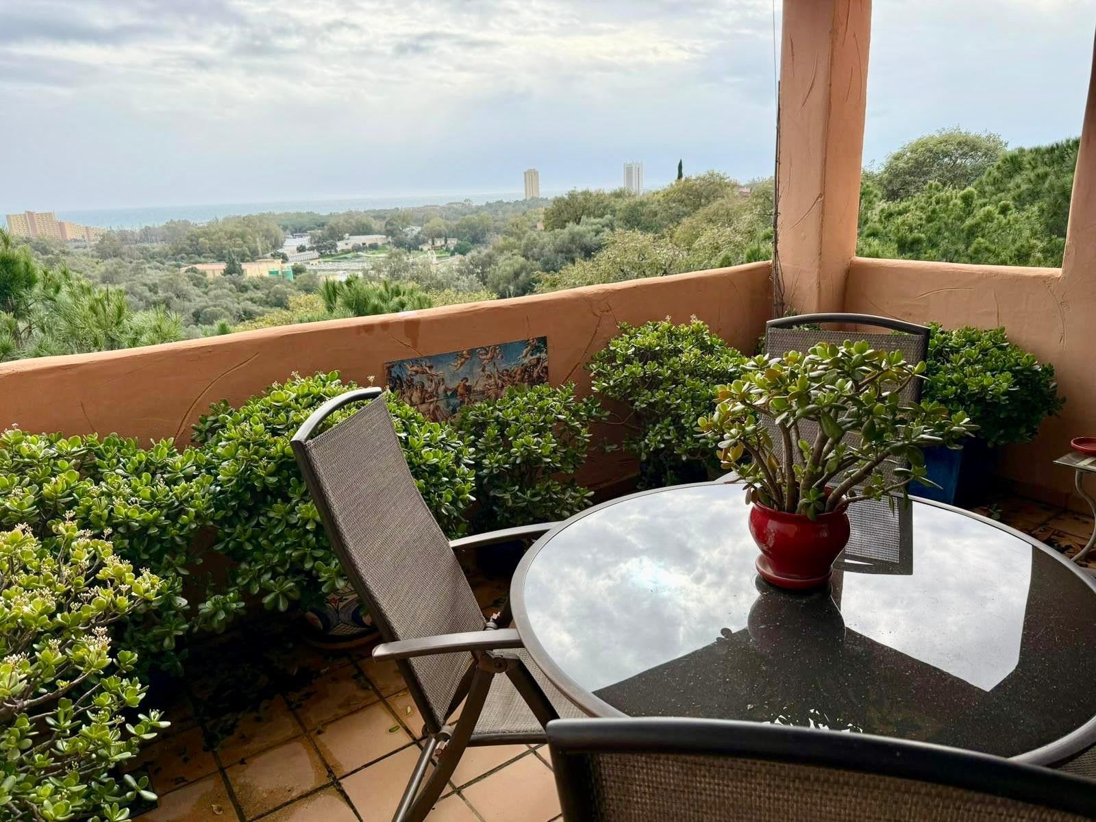 Leilighet midt i bygget til salgs i Elviria, Bilde 2