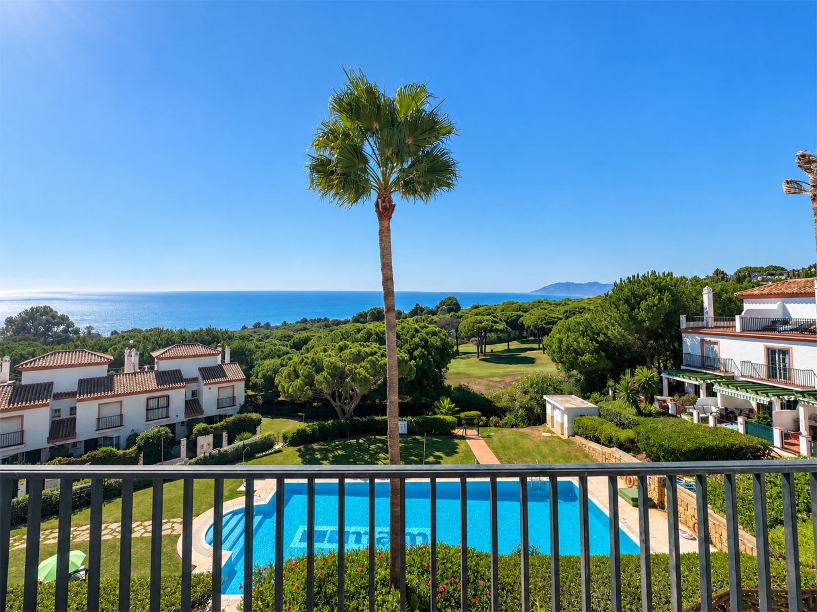 Rekkehus til salgs i Cabopino, Marbella, Bilde 2
