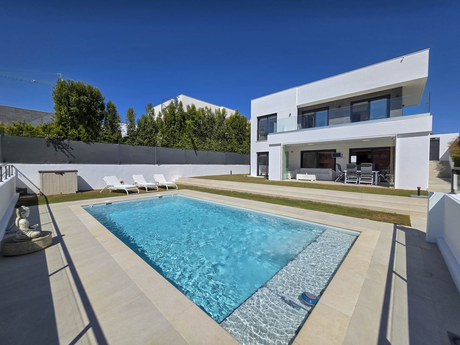 Villa til salgs i La Duquesa, Bilde 3