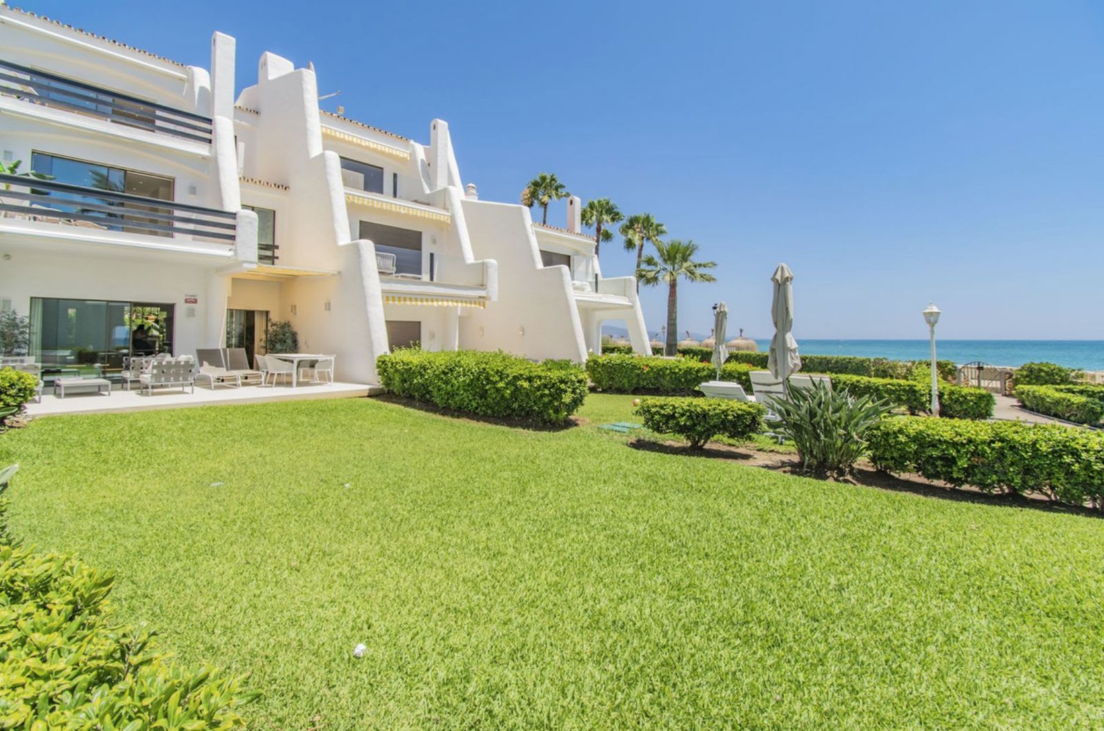 Frittliggende villa til salgs i Puerto Banús, Bilde 3