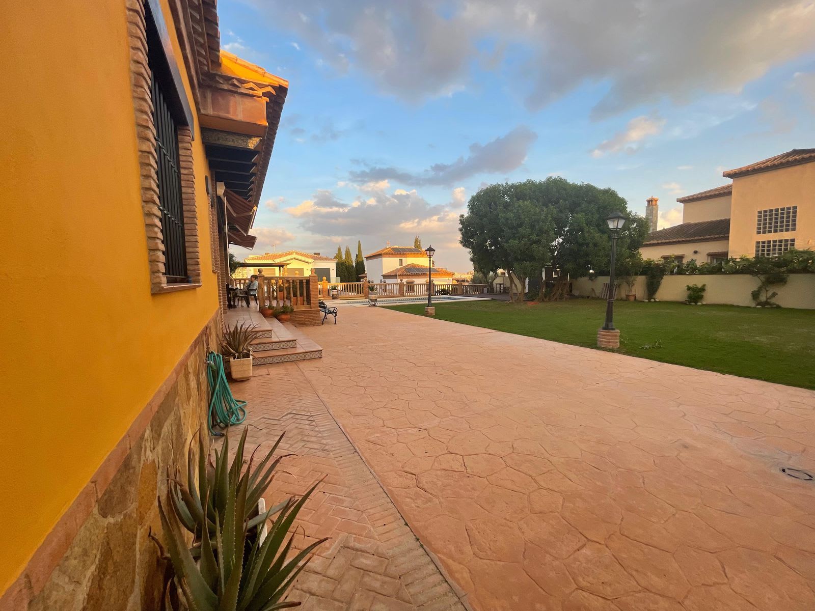 Frittliggende villa til salgs i Mijas Costa, Bilde 2