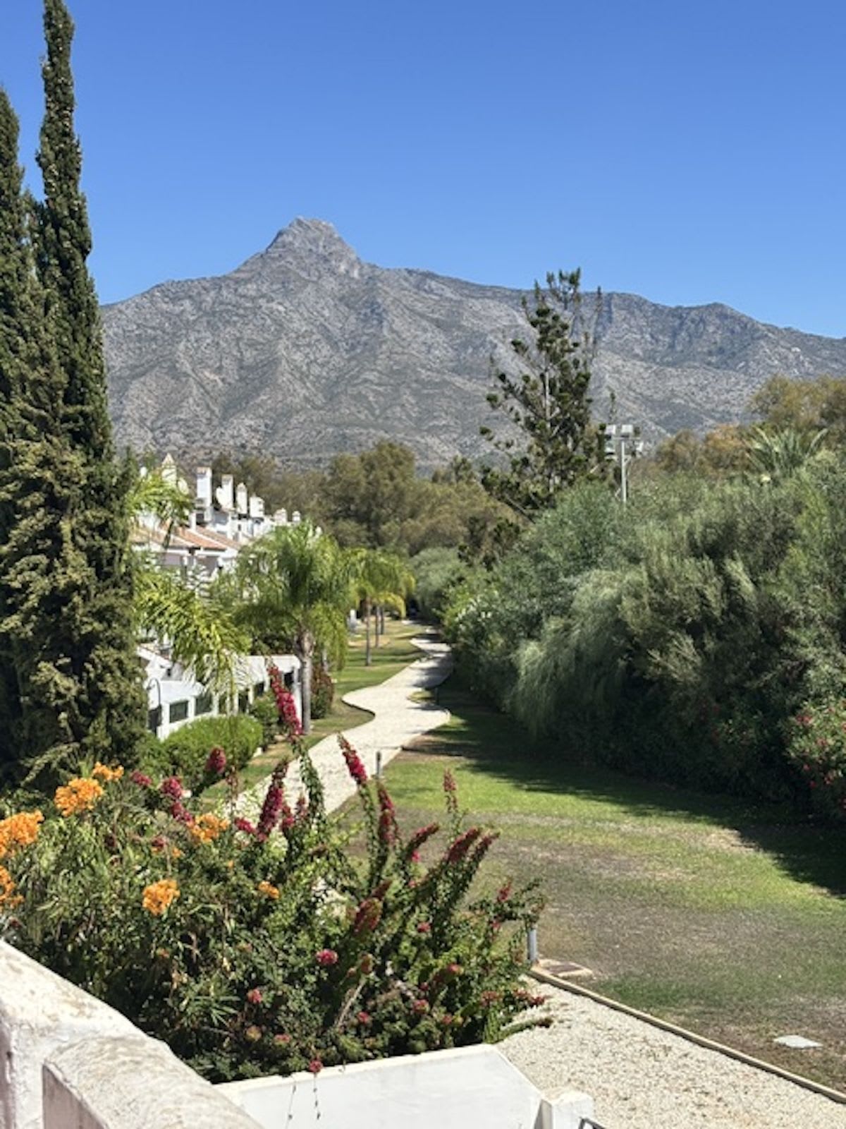 Rekkehus til salgs i Nueva Andalucía, Marbella, Bilde 3