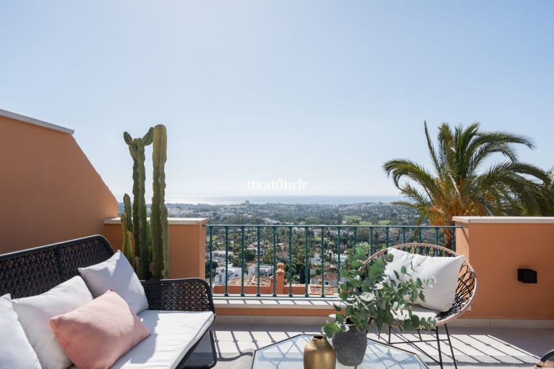 Duplex-penthouse till salu i Nueva Andalucía