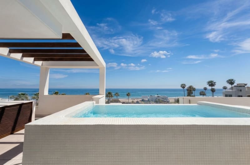 Toppleilighet til salgs i Estepona