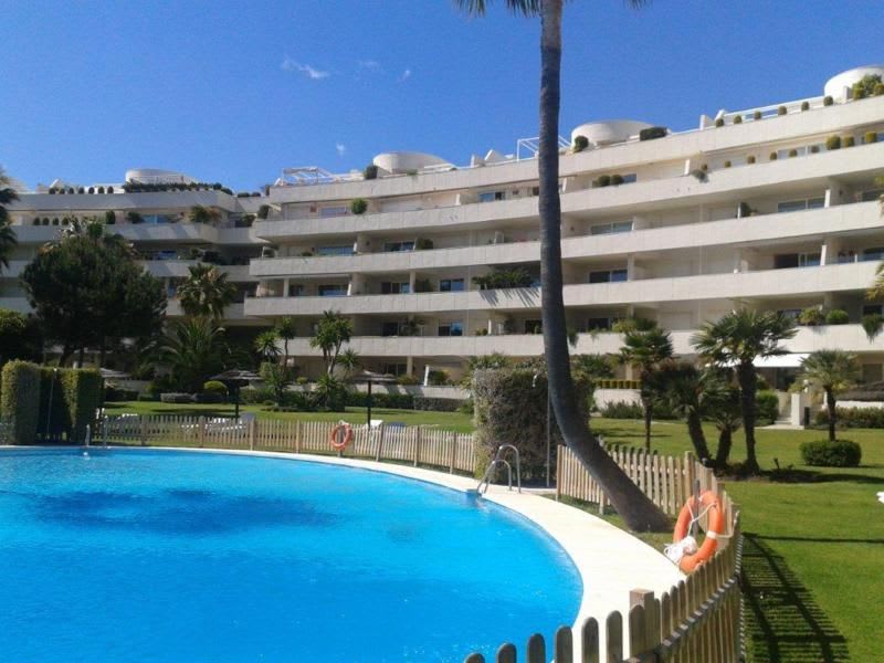 Villa til salgs i Estepona
