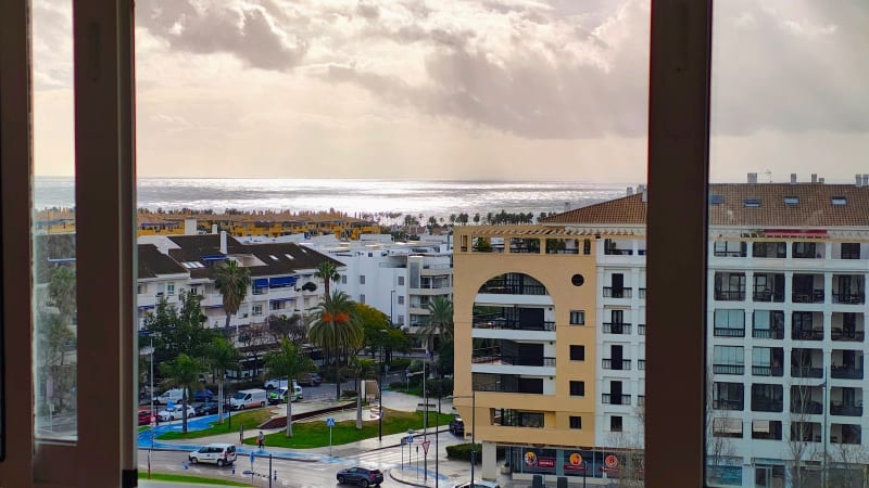 Leilighet midt i bygget til salgs i San Pedro de Alcántara