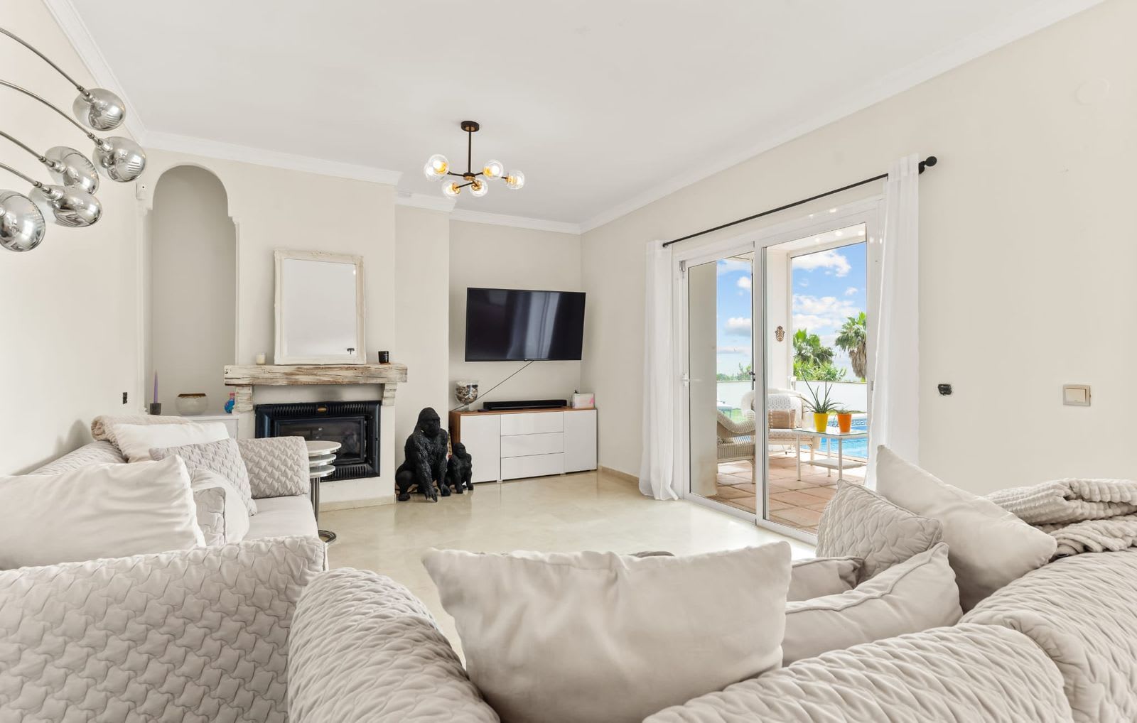Villa til salgs i Estepona, Bilde 3