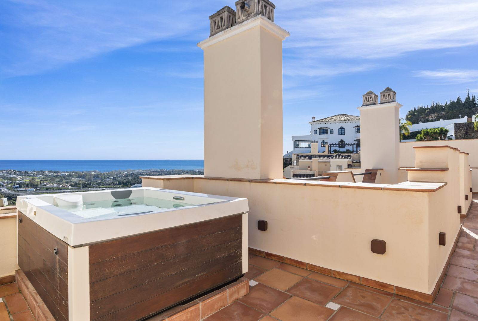 Duplex-penthouse til salgs i Benahavís, Bilde 3