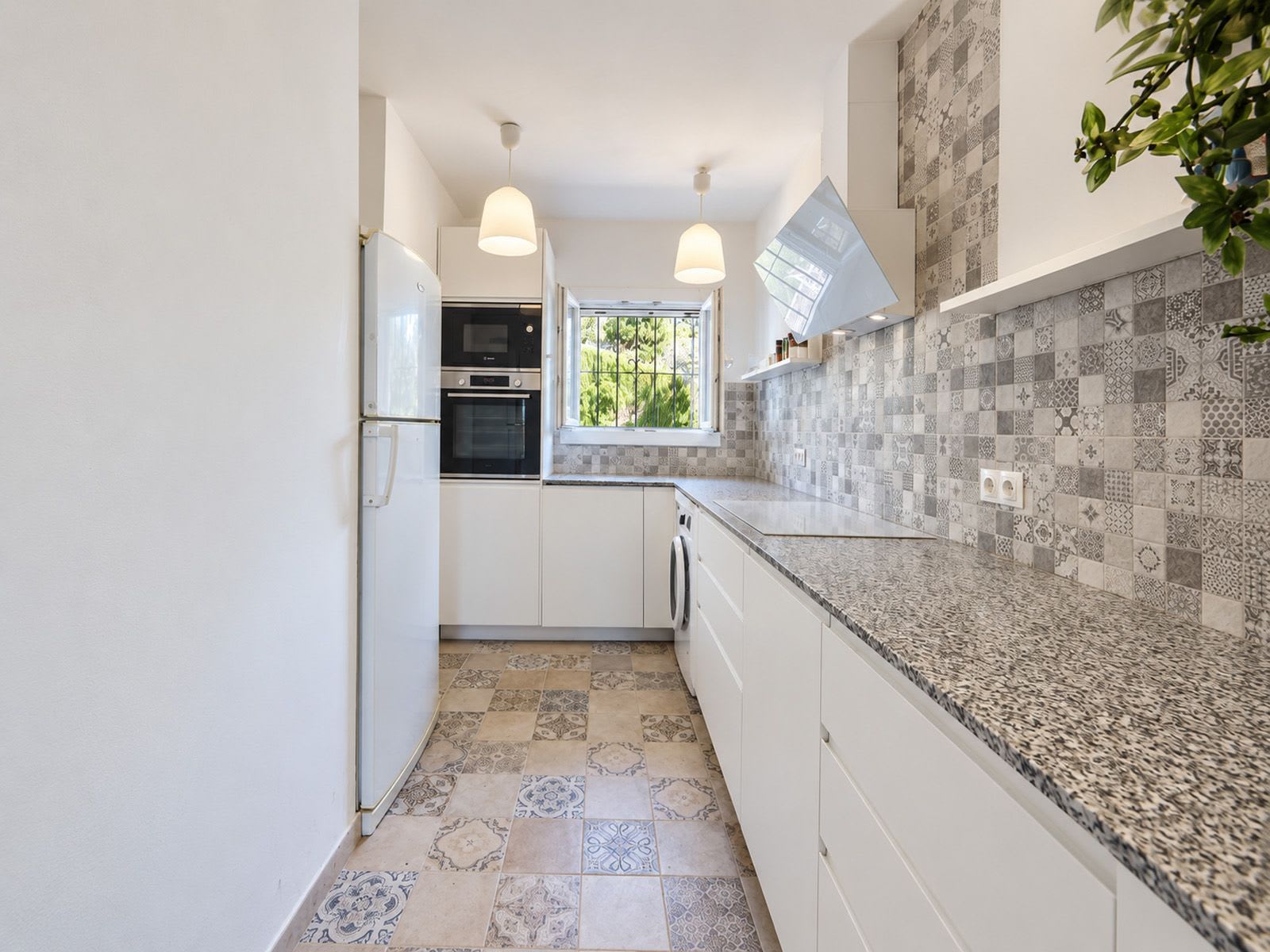 Villa til salgs i Marbella, Bilde 2