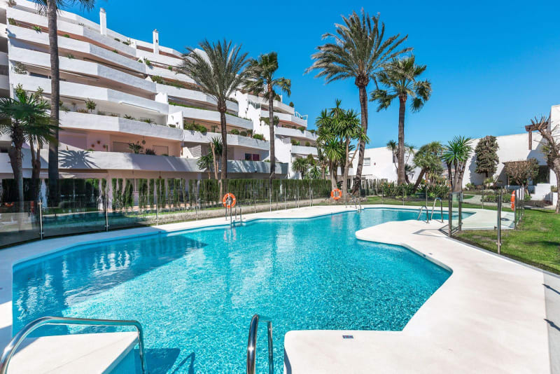 Leilighet midt i bygget til salgs i Nueva Andalucía