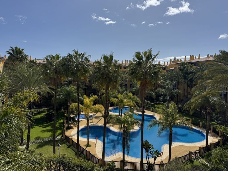 Leilighet midt i bygget til salgs i San Pedro de Alcántara