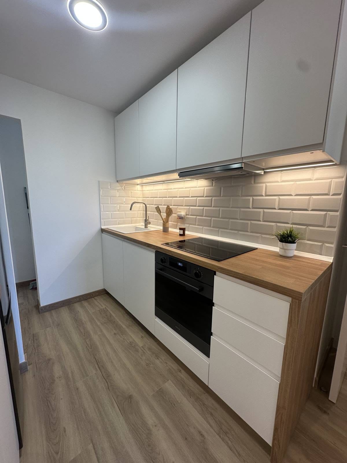 Leilighet midt i bygget til salgs i Arroyo de la Miel, Bilde 3