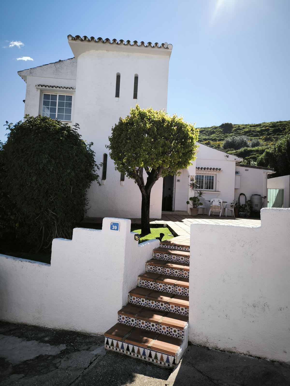 Frittliggende villa til salgs i Cerros del Aguila, Bilde 3