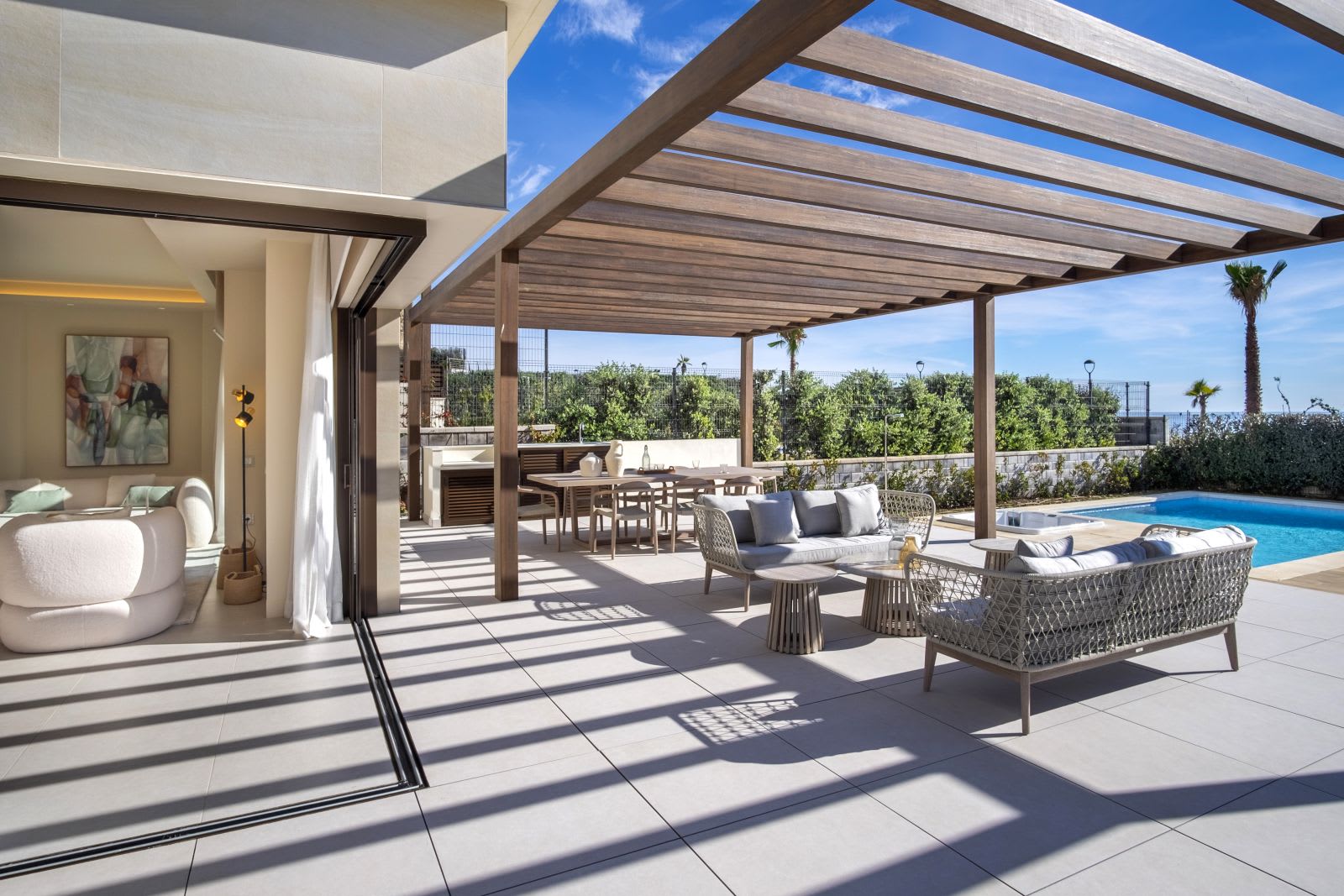 Frittliggende villa til salgs i New Golden Mile, Estepona, Bilde 3