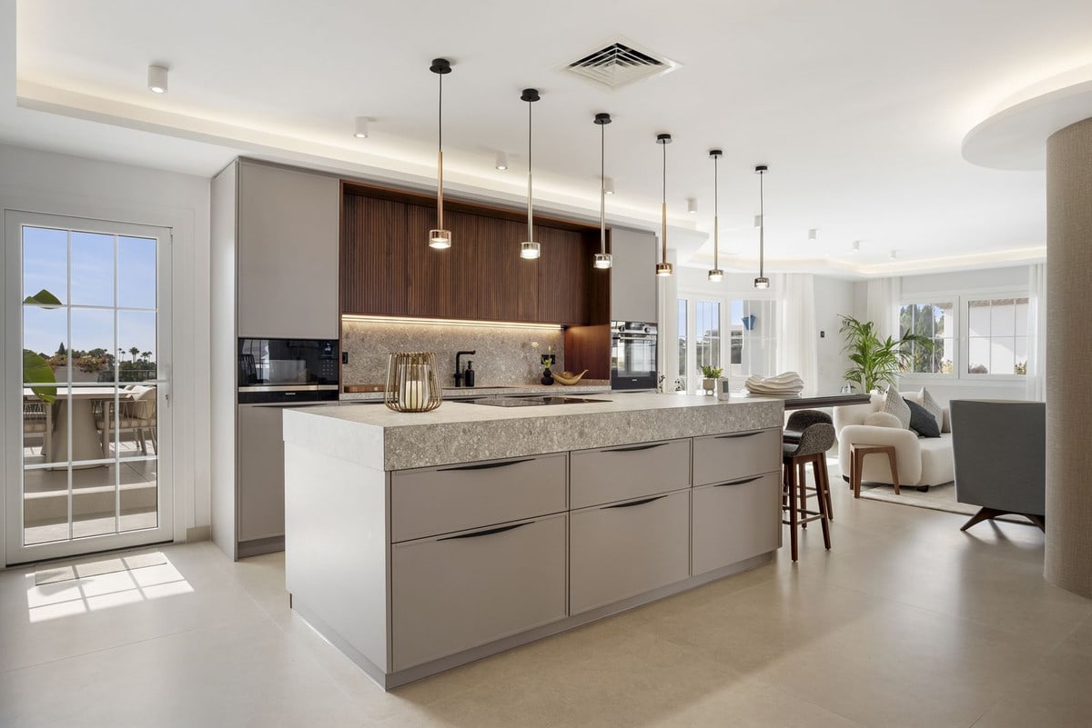 Duplex-penthouse til salgs i Nueva Andalucía, Bilde 3