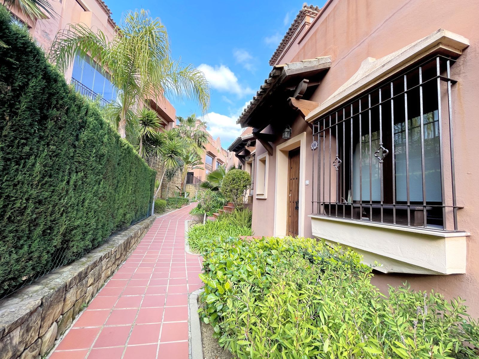 Villa til salgs i Estepona, Bilde 3