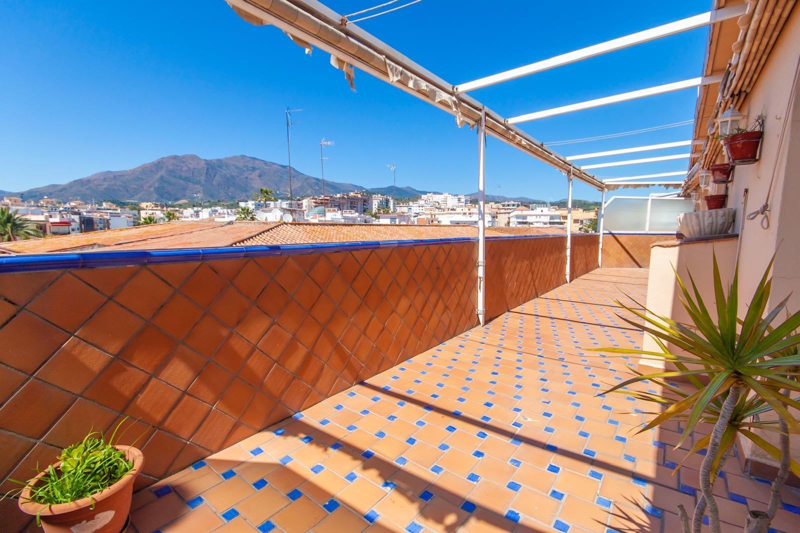 Toppleilighet med 4 soverom til salgs i Estepona, Bilde 3
