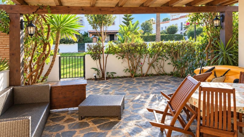 Radhus med 4 sovrum till salu i Casares Playa, Casares
