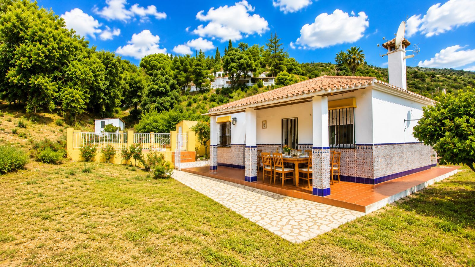 Villa til salgs i Estepona, Bilde 3