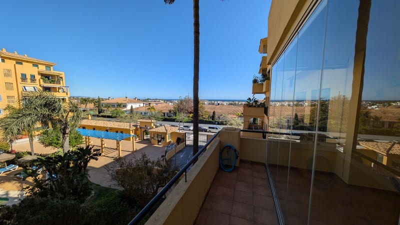 Leilighet midt i bygget til salgs i San Pedro de Alcántara