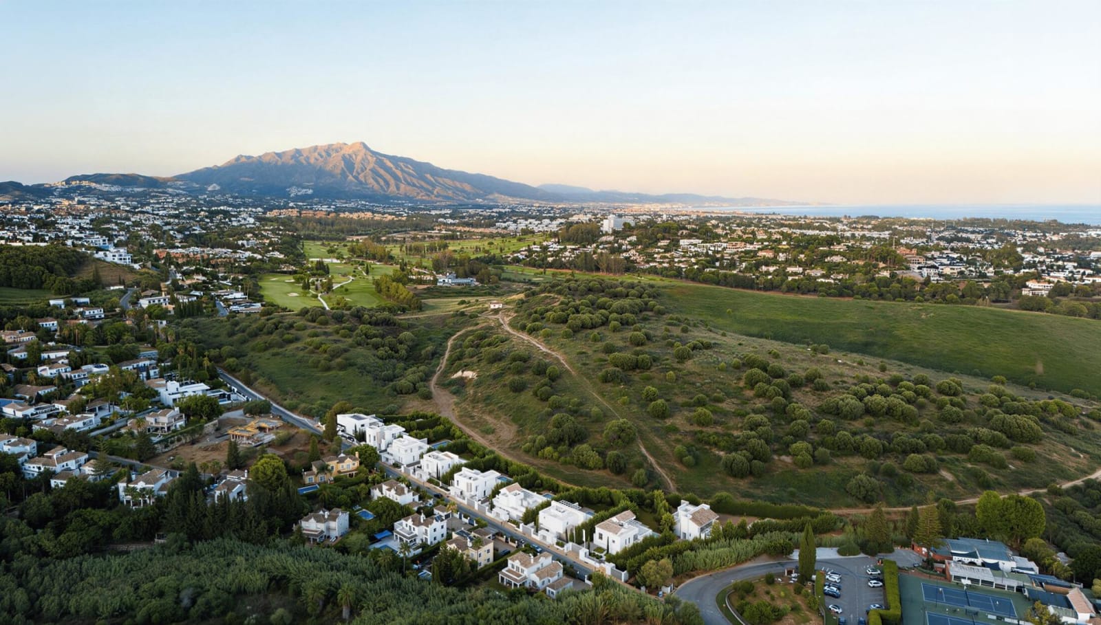 Villa til salgs i Estepona, Bilde 2