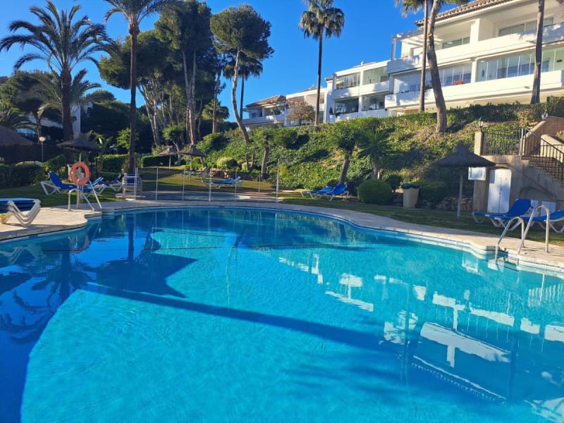 Leilighet midt i bygget til salgs i Riviera del Sol