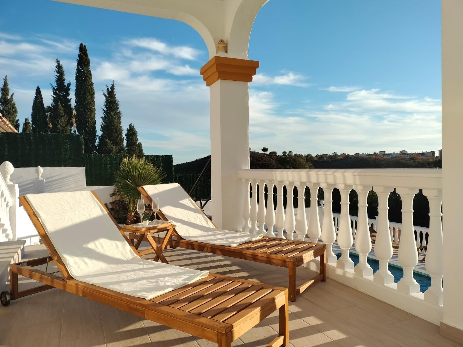 Villa til salgs i Arroyo de la Miel, Benalmadena, Bilde 2