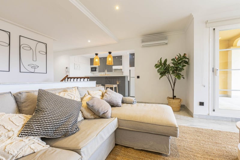 Duplex til salgs i Nueva Andalucía