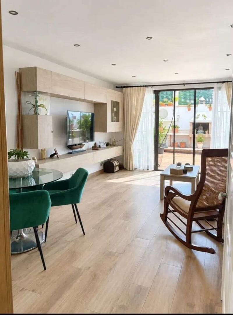 Rekkehus med 3 soverom til salgs i Elviria