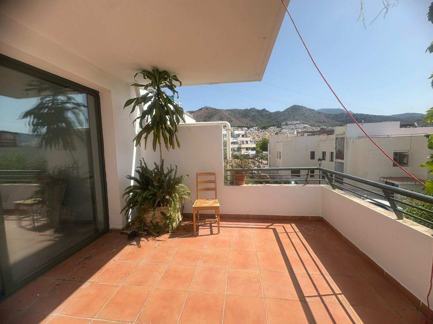 Leilighet i første etasje til salgs i Nerja, Bilde 2
