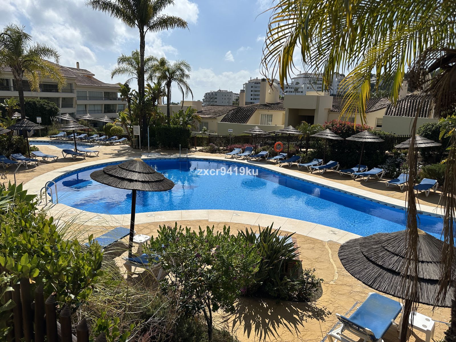 Leilighet midt i bygget til salgs i Riviera del Sol, Bilde 2