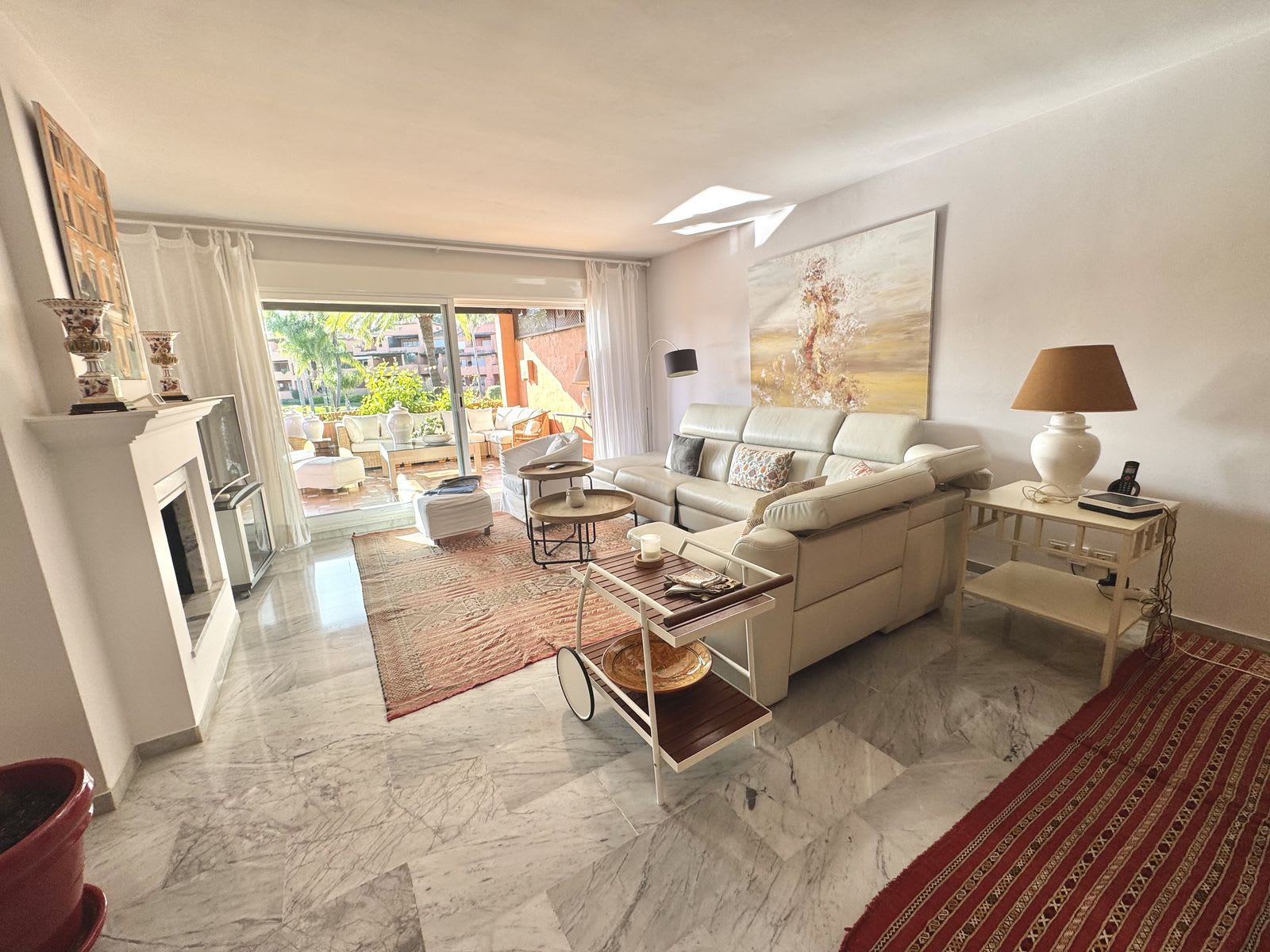 Duplex-penthouse til salgs i Guadalmina Baja, Bilde 3