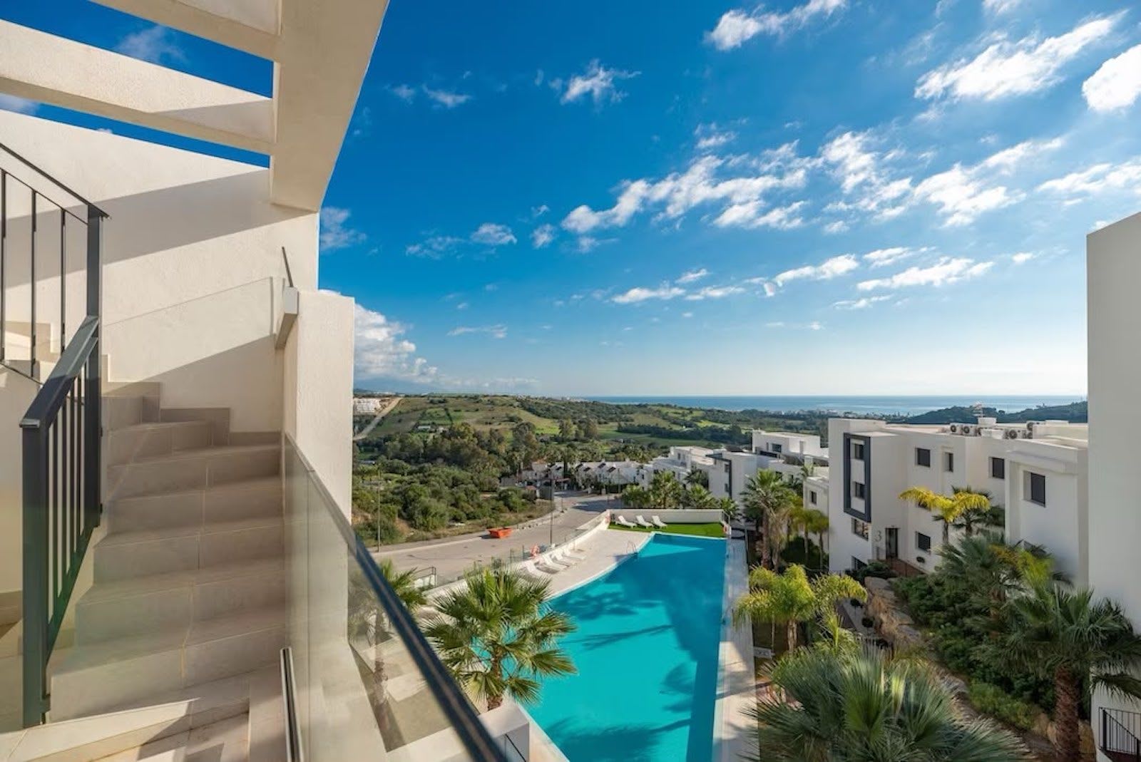 Penthouse med 3 soverom til salgs i Estepona, Bilde 2