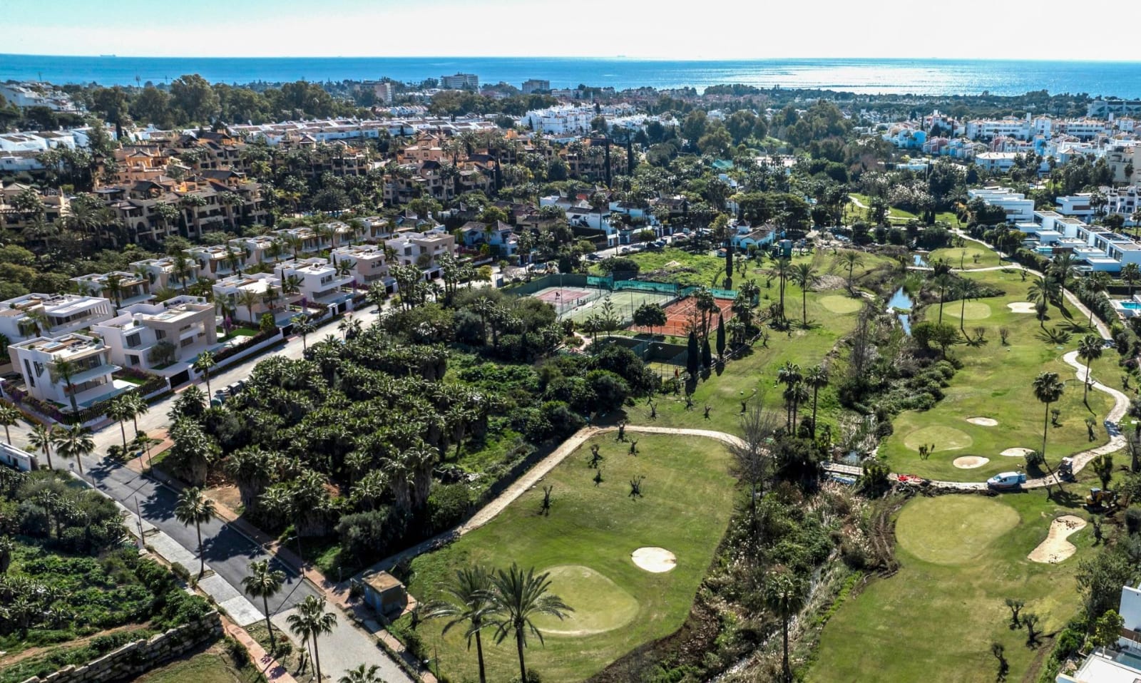 Villa til salgs i Estepona, Bilde 2