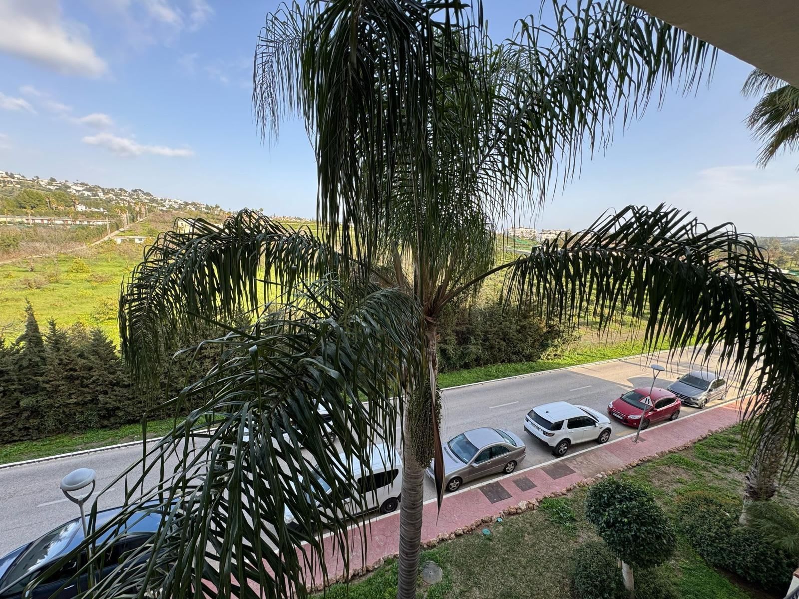 Leilighet midt i bygget til salgs i Mijas Golf, Bilde 3