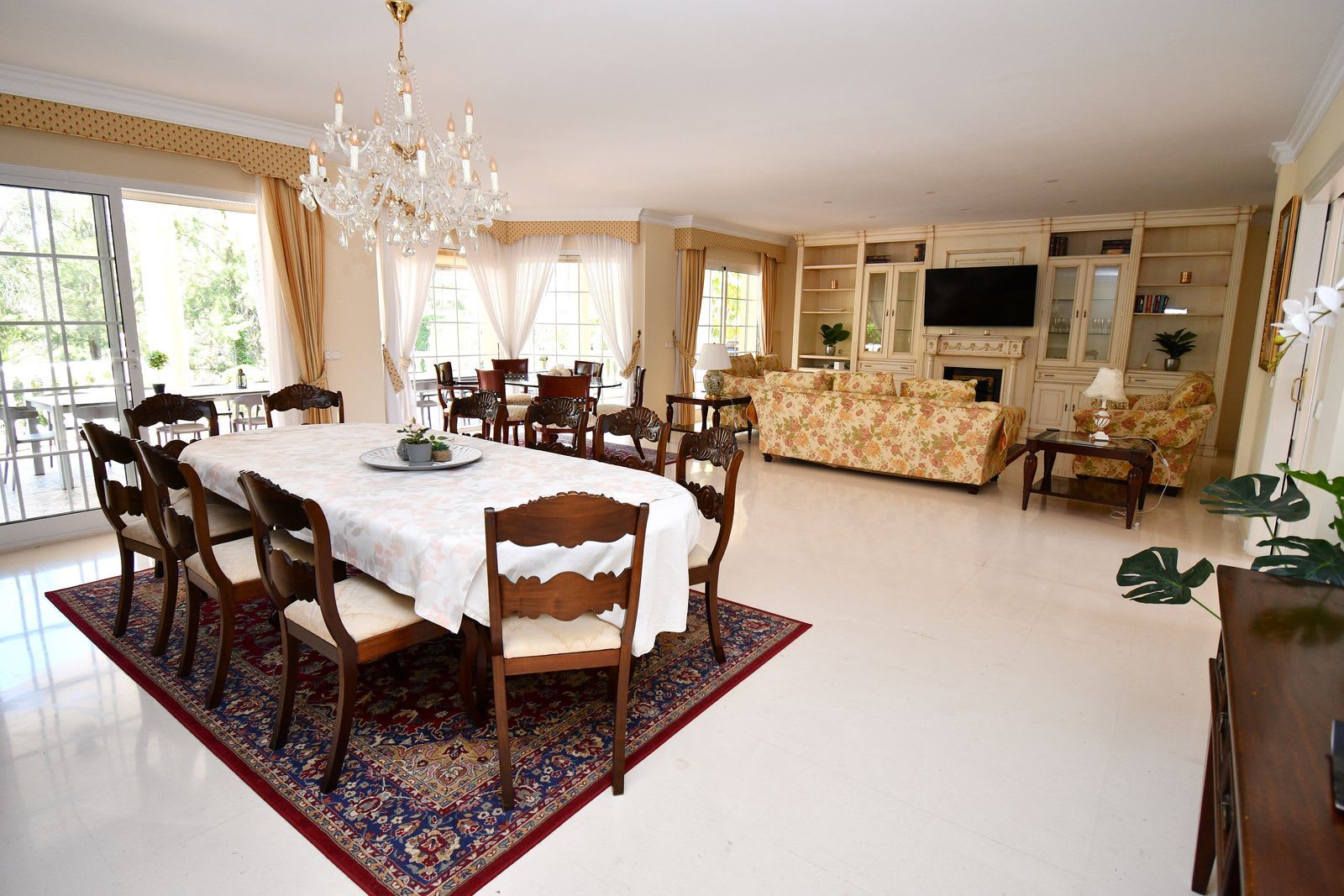Frittliggende villa til salgs i Mijas Golf, Bilde 2