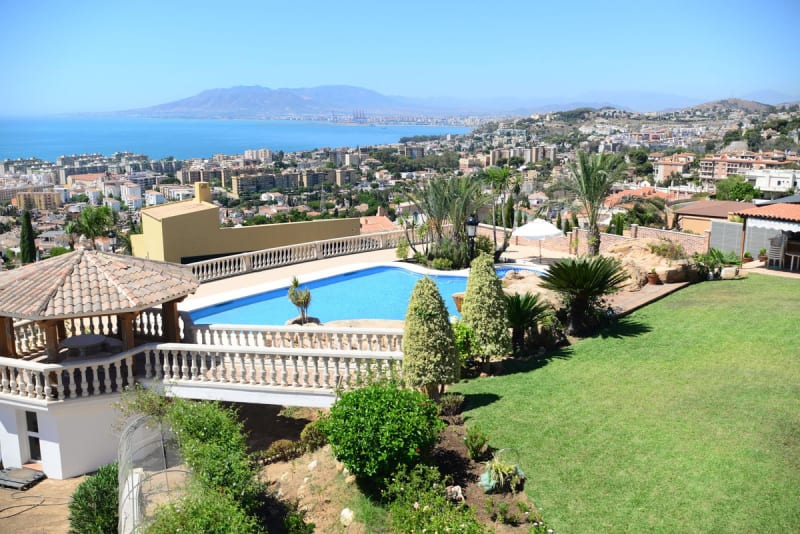 Frittliggende villa til salgs i Málaga Este