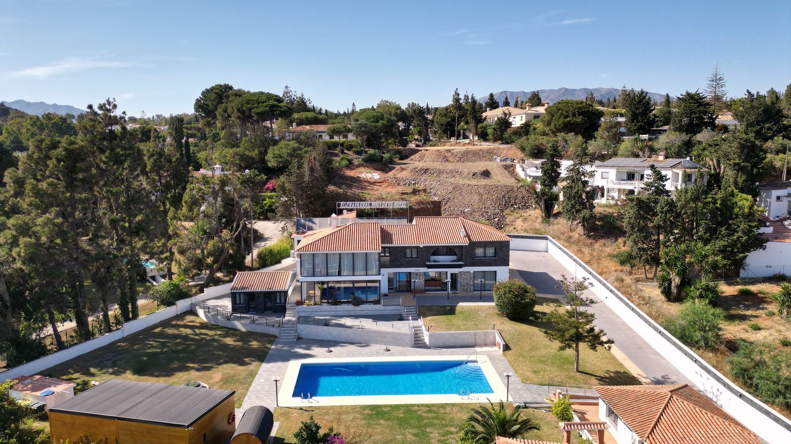 Frittliggende villa til salgs i El Chaparral, Bilde 3